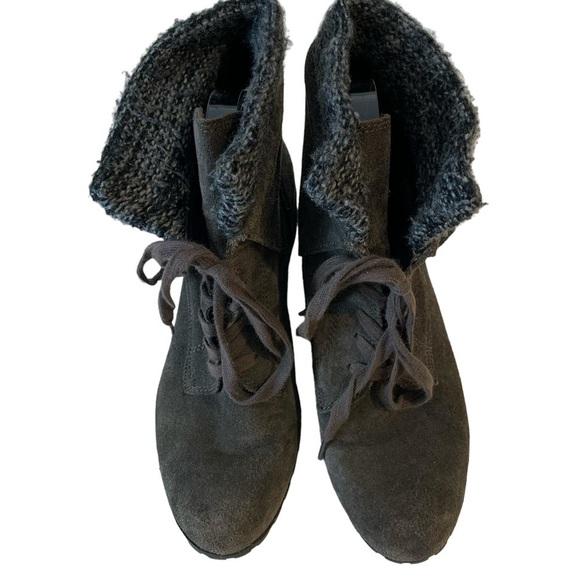 Lucky Brand 8.5M Dark Grey Suede Heeled Fold Over Women’s Ankle Booties - Picture 3 of 8